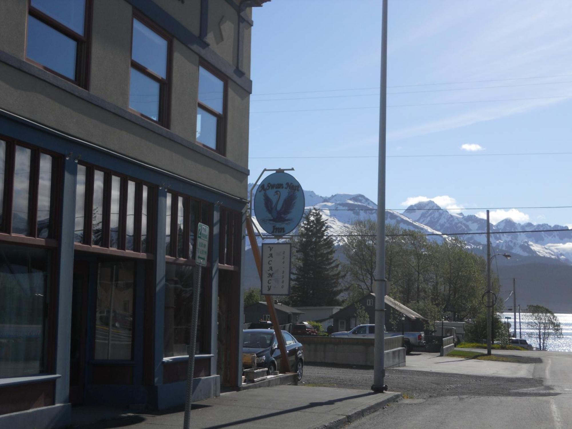 A Swan Nest Inn Seward Exteriör bild